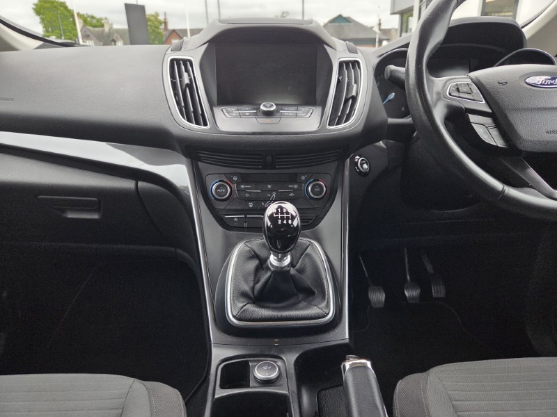 2017 (17) FORD C-MAX 1.5 TDCi Titanium 5dr 5384859