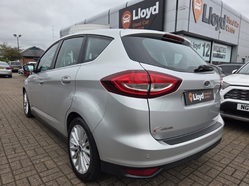 2017 (17) FORD C-MAX 1.5 TDCi Titanium 5dr 5384849