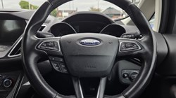 2017 (17) FORD C-MAX 1.5 TDCi Titanium 5dr 5384868