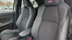 2023 (23) TOYOTA YARIS CROSS 1.5 Hybrid GR Sport 5dr CVT 5428316