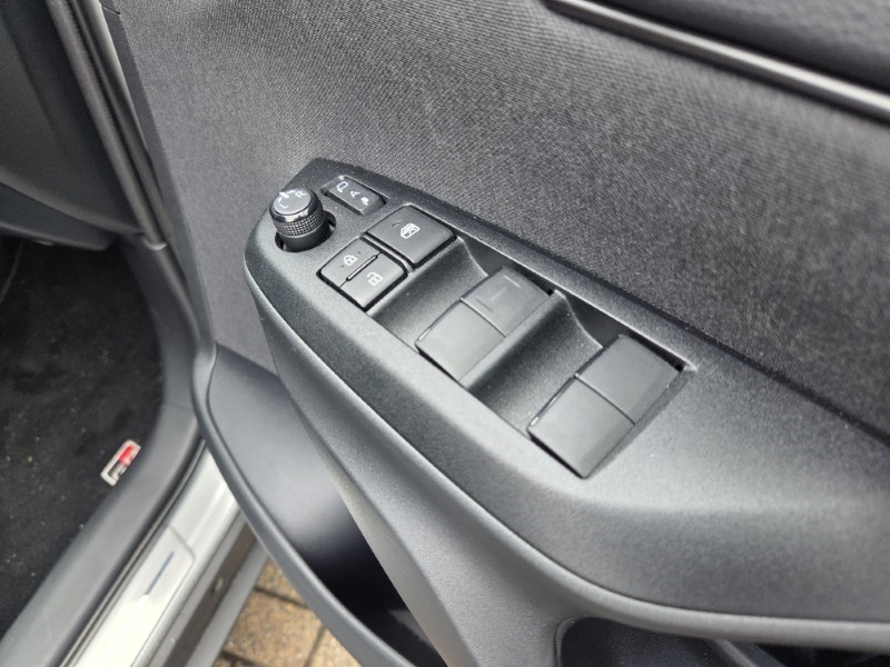 2023 (23) TOYOTA YARIS CROSS 1.5 Hybrid GR Sport 5dr CVT 5428318