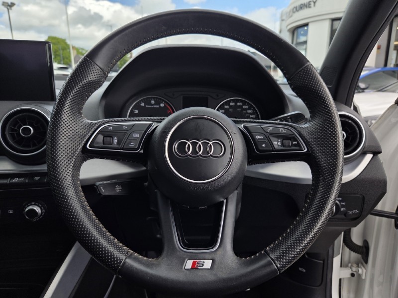2020 (70) AUDI Q2 35 TFSI S Line 5dr 5401447