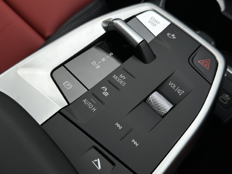  BMW iX2 150kW eDrive20 M Sport 65kWh 5dr Auto [Tech PLUS] 5016655