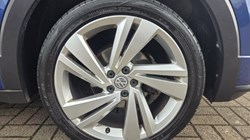 2019 (69) VOLKSWAGEN T-CROSS 1.0 TSI 115 R-Line 5dr 5424968