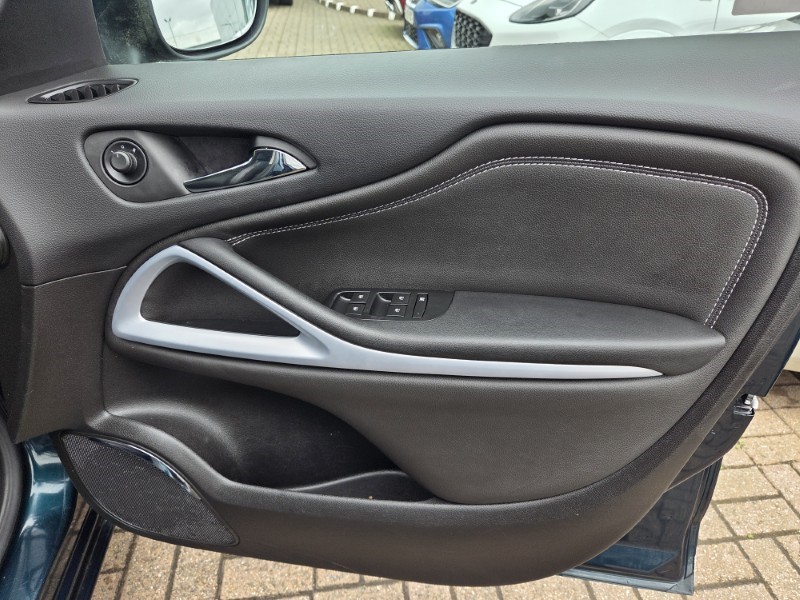 2018 (18) VAUXHALL ZAFIRA 1.4T SRi Nav 5dr 5433106