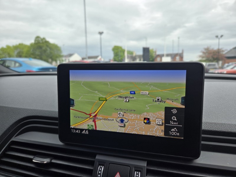 2017 (67) AUDI Q5 2.0 TDI Quattro S Line 5dr S Tronic 5423358