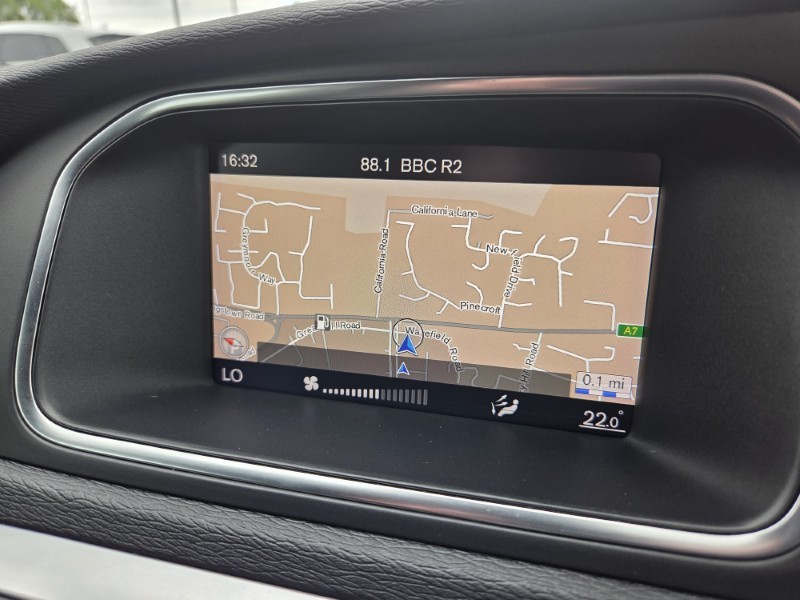 2019 (19) VOLVO V40 D2 [122] R DESIGN Edition 5dr 5425041