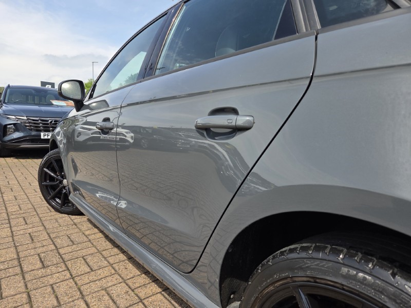 2018 (18) AUDI A1 1.0 TFSI S Line Nav 5dr 5437854