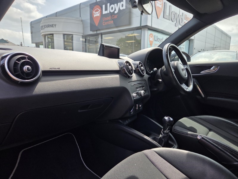 2018 (18) AUDI A1 1.0 TFSI S Line Nav 5dr 5437870