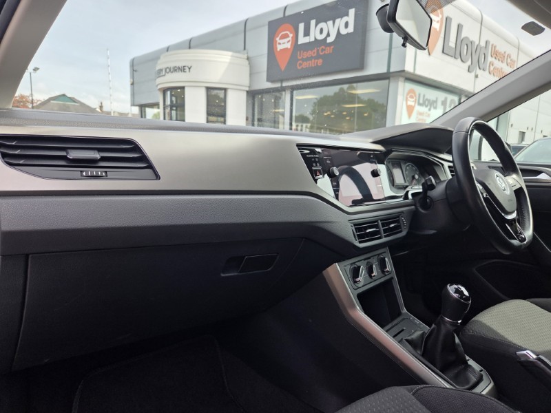 2020 (69) VOLKSWAGEN POLO 1.0 TSI 95 SE 5dr 5437390