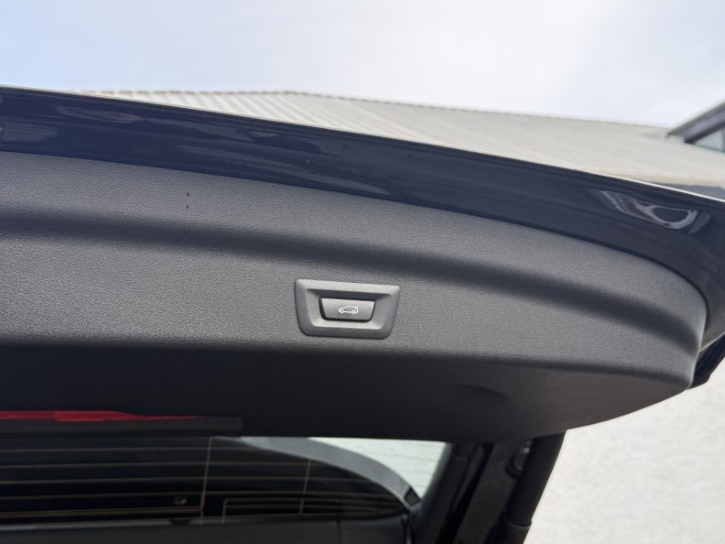  BMW iX1 150kW eDrive20 Shadow Edition 65kWh 5dr Auto 5060035