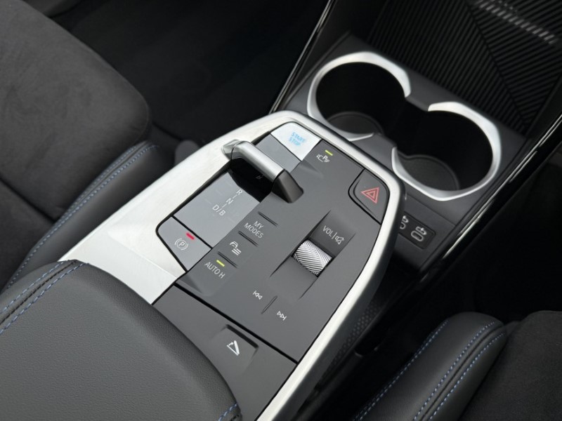  BMW iX1 150kW eDrive20 Shadow Edition 65kWh 5dr Auto 5060053