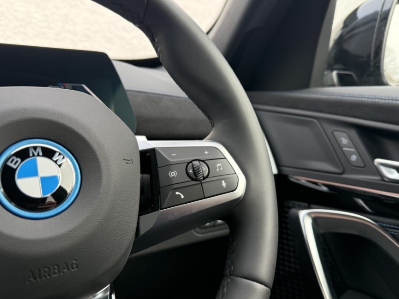  BMW iX1 150kW eDrive20 Shadow Edition 65kWh 5dr Auto 5060057