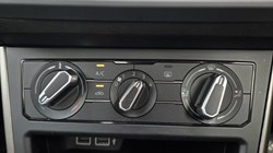 2020 (69) VOLKSWAGEN POLO 1.0 TSI 95 SE 5dr 5437398