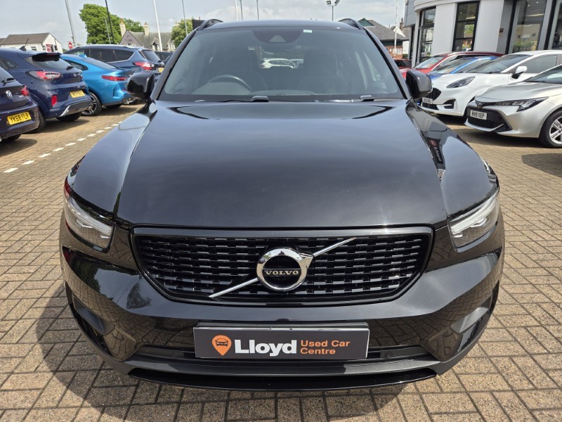 2020 (70) VOLVO XC40 2.0 B4P R DESIGN 5dr Auto 5437980