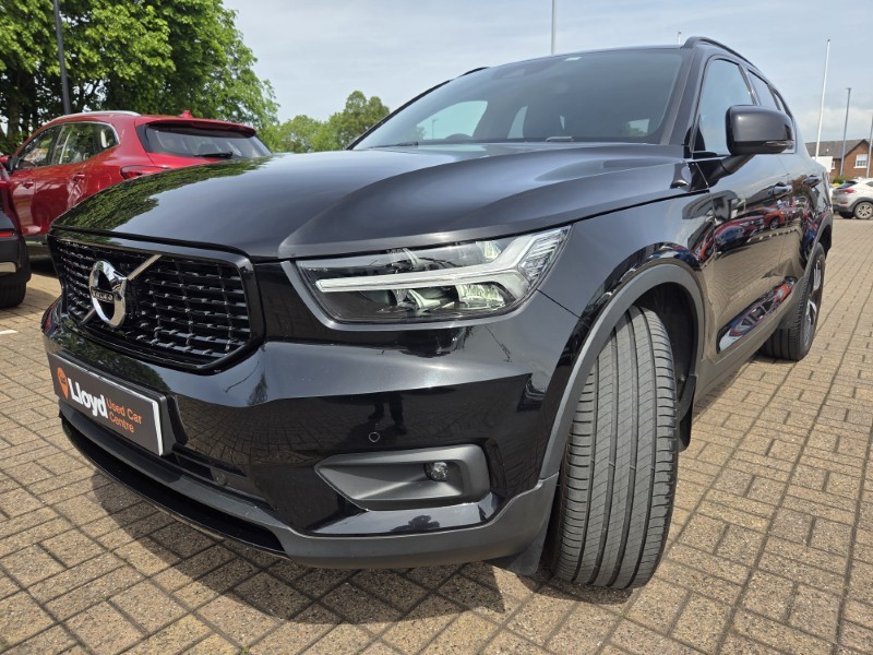 2020 (70) VOLVO XC40 2.0 B4P R DESIGN 5dr Auto 5437984