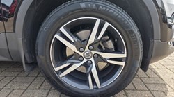 2020 (70) VOLVO XC40 2.0 B4P R DESIGN 5dr Auto 5437977