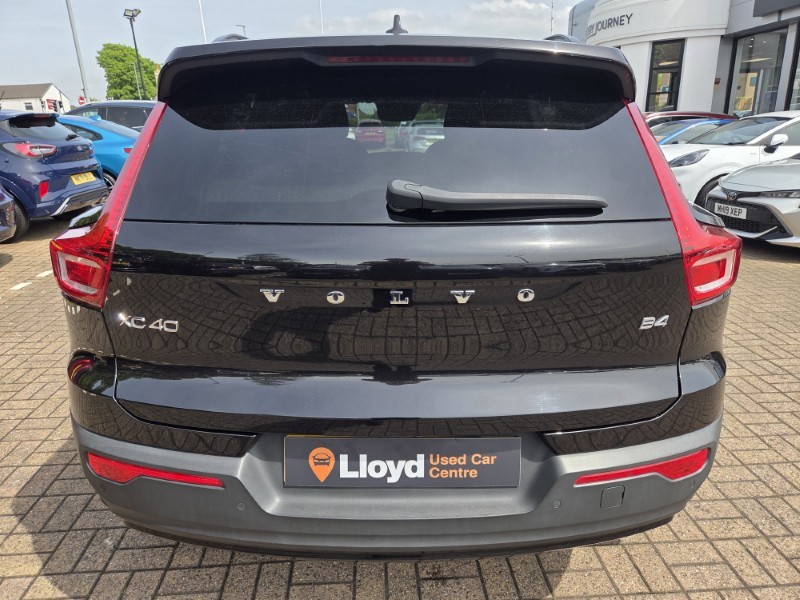 2020 (70) VOLVO XC40 2.0 B4P R DESIGN 5dr Auto 5437990
