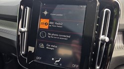 2020 (70) VOLVO XC40 2.0 B4P R DESIGN 5dr Auto 5438010