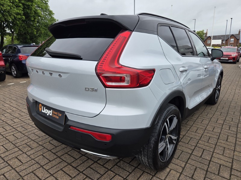 2019 (69) VOLVO XC40 2.0 D3 R DESIGN 5dr 5433314
