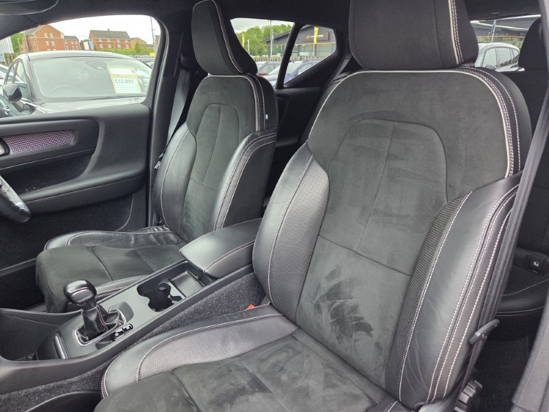 2019 (69) VOLVO XC40 2.0 D3 R DESIGN 5dr 5433325