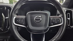 2019 (69) VOLVO XC40 2.0 D3 R DESIGN 5dr 5433330