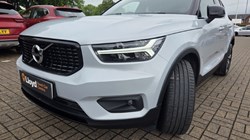 2019 (69) VOLVO XC40 2.0 D3 R DESIGN 5dr 5433305