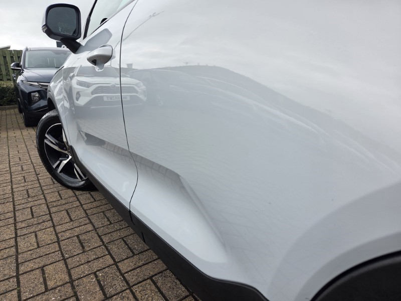 2019 (69) VOLVO XC40 2.0 D3 R DESIGN 5dr 5433307
