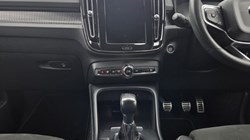 2019 (69) VOLVO XC40 2.0 D3 R DESIGN 5dr 5433322