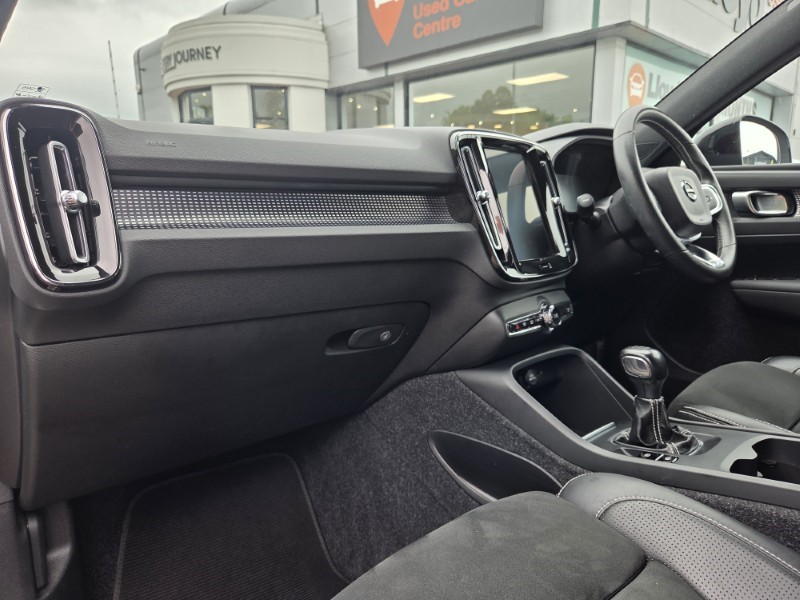 2019 (69) VOLVO XC40 2.0 D3 R DESIGN 5dr 5433323