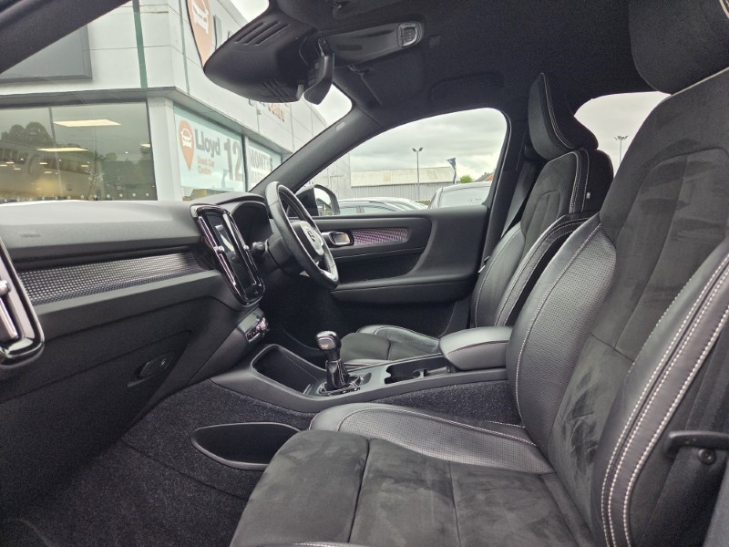 2019 (69) VOLVO XC40 2.0 D3 R DESIGN 5dr 5433324
