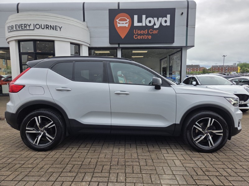 2019 (69) VOLVO XC40 2.0 D3 R DESIGN 5dr 5433298