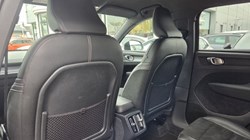 2019 (69) VOLVO XC40 2.0 D3 R DESIGN 5dr 5433318