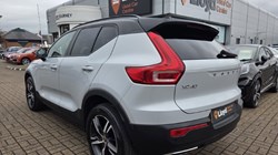 2019 (69) VOLVO XC40 2.0 D3 R DESIGN 5dr 5433312