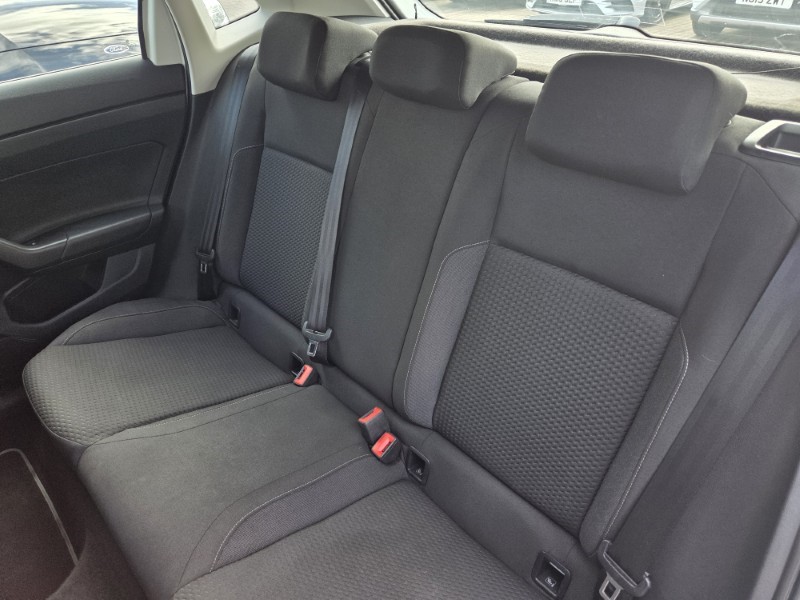 2018 (18) VOLKSWAGEN POLO 1.0 SE 5dr 5431494