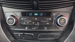 2018 (68) FORD KUGA 2.0 TDCi Zetec 5dr Auto 2WD 5438048