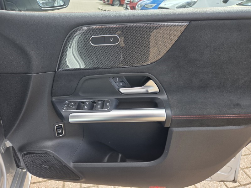 2019 (19) MERCEDES-BENZ B CLASS B200d AMG Line Premium 5dr Auto 5438437
