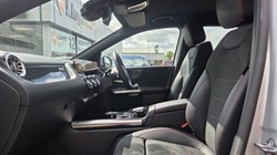 2019 (19) MERCEDES-BENZ B CLASS B200d AMG Line Premium 5dr Auto 5438435