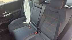 2019 (19) MERCEDES-BENZ B CLASS B200d AMG Line Premium 5dr Auto 5438433