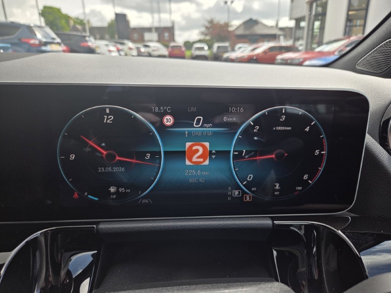 2019 (19) MERCEDES-BENZ B CLASS B200d AMG Line Premium 5dr Auto 5438452