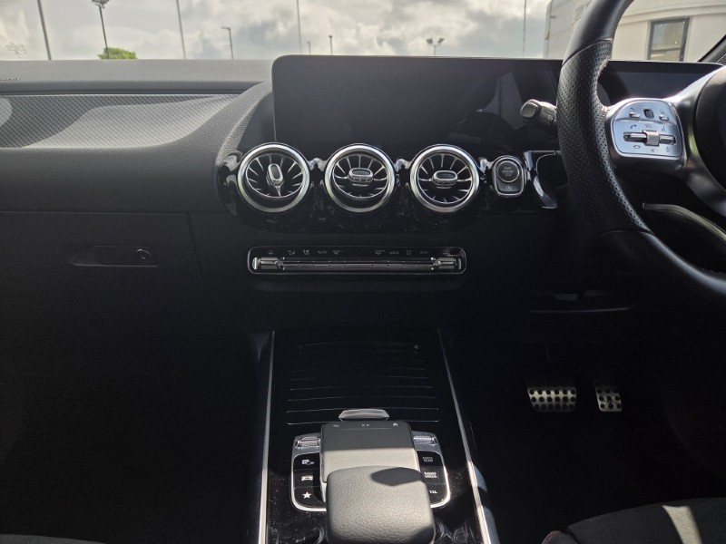 2019 (19) MERCEDES-BENZ B CLASS B200d AMG Line Premium 5dr Auto 5438432