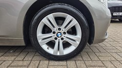 2017 (67) BMW 3 SERIES 320i Sport 4dr 5438172