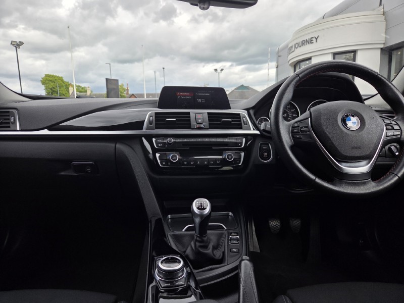 2017 (67) BMW 3 SERIES 320i Sport 4dr 5438190