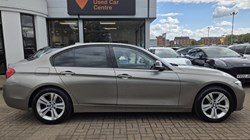 2017 (67) BMW 3 SERIES 320i Sport 4dr 5438171