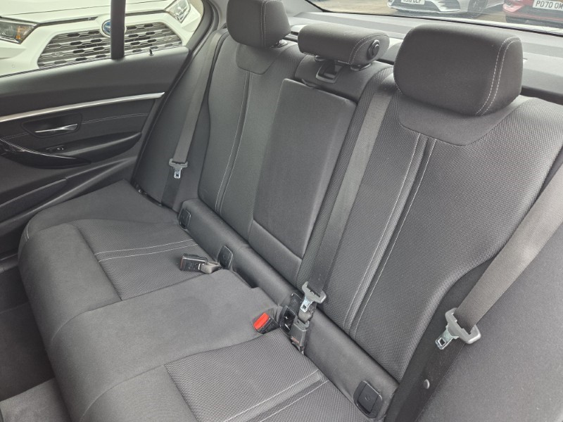 2017 (67) BMW 3 SERIES 320i Sport 4dr 5438193