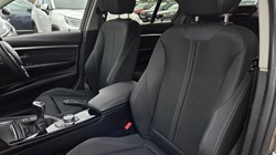 2017 (67) BMW 3 SERIES 320i Sport 4dr 5438196