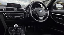 2017 (67) BMW 3 SERIES 320i Sport 4dr 5438191