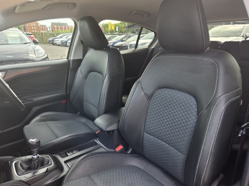 2019 (19) FORD FOCUS 1.0 EcoBoost 125 Titanium X 5dr 5438277
