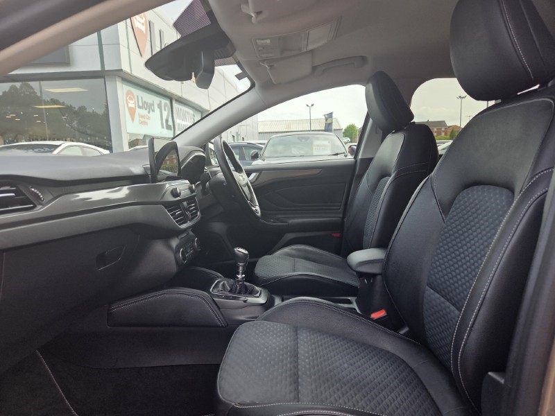 2019 (19) FORD FOCUS 1.0 EcoBoost 125 Titanium X 5dr 5438276