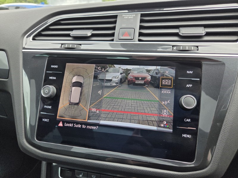 2019 (19) VOLKSWAGEN TIGUAN 2.0 TSi 190 4Motion R-Line Tech 5dr DSG 5471560